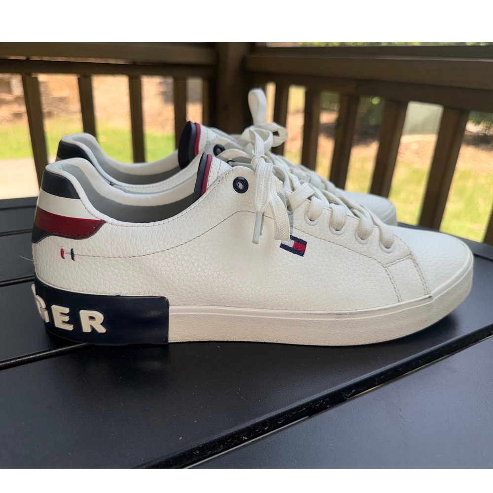 Tommy Hilfiger white leather low-top men's sneakers size 10.5